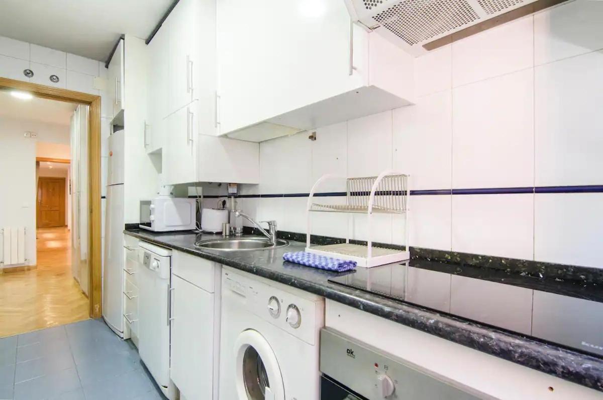 Bright & Spacious- City Center- 2Rooms-2Bathrooms Madrid Eksteriør bilde