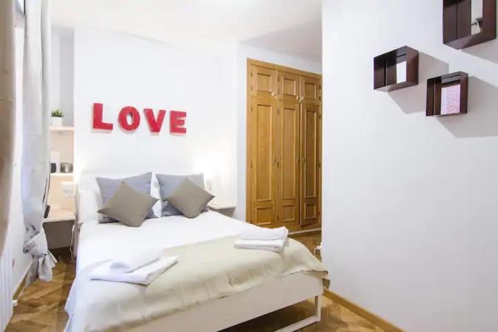 Bright & Spacious- City Center- 2Rooms-2Bathrooms Madrid Eksteriør bilde