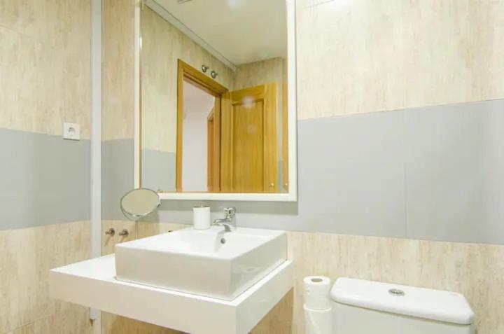 Bright & Spacious- City Center- 2Rooms-2Bathrooms Madrid Eksteriør bilde